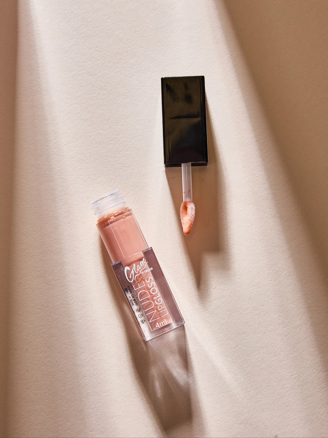 Nude lipgloss - Glamofsweden